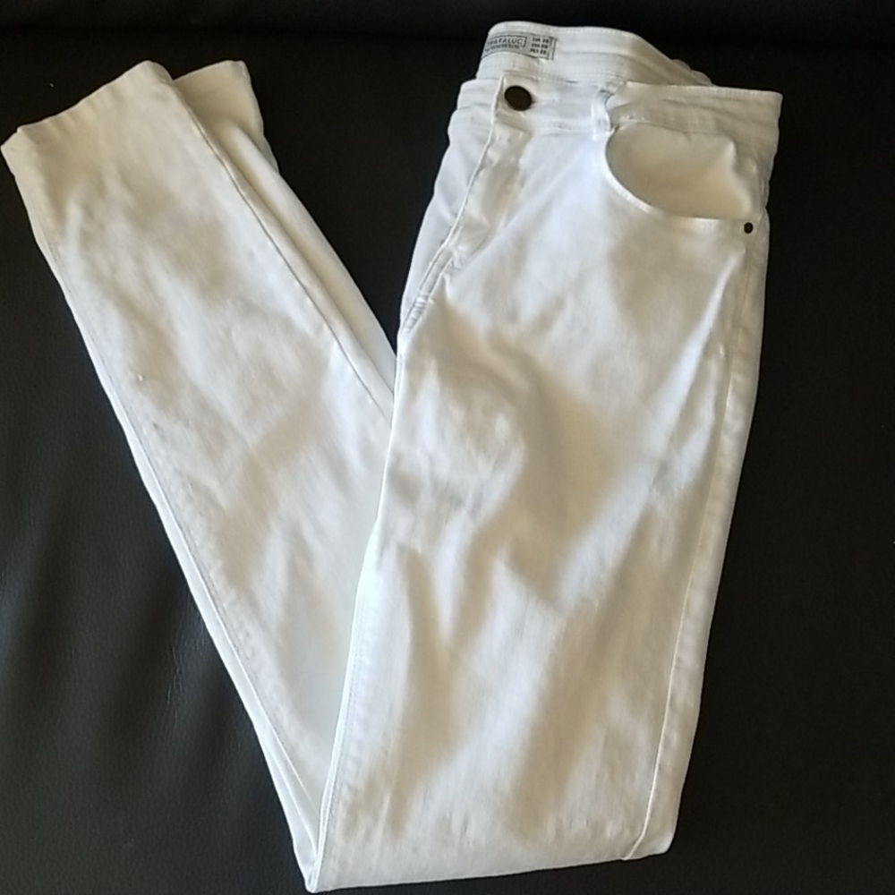 White Zara jeans